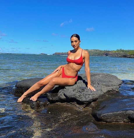 Alicia Arrietta pornographic model pics