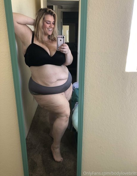 lightskin onlyfans exclusive gallery