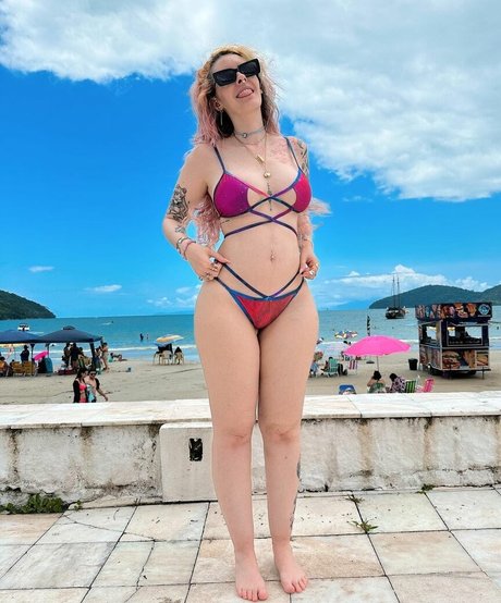 curvy kitty onlyfans pornographic image