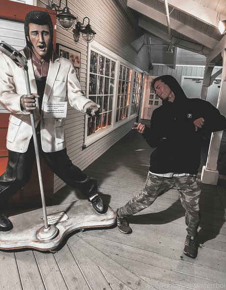 famous ladyboy onlyfans beautiful nude photo