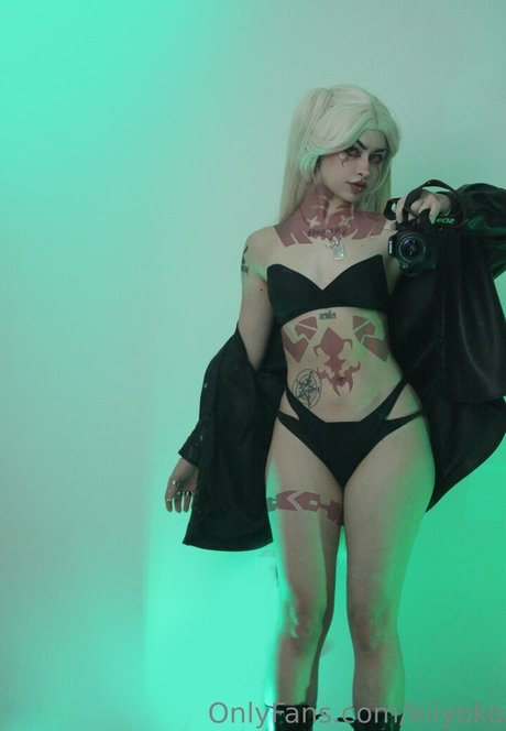 Kiiyoko pornstar naked gallery