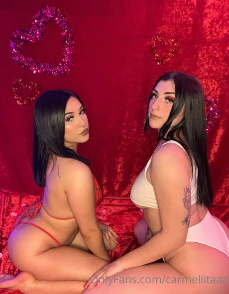 carmellitaaa naked pornstar pics