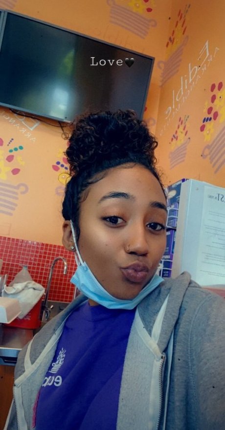 Heavenbaee naked star pictures