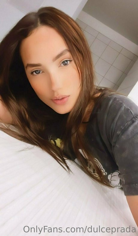 dulceprada star beautiful pics