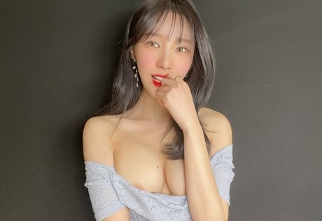 yeseul star erotic pictures