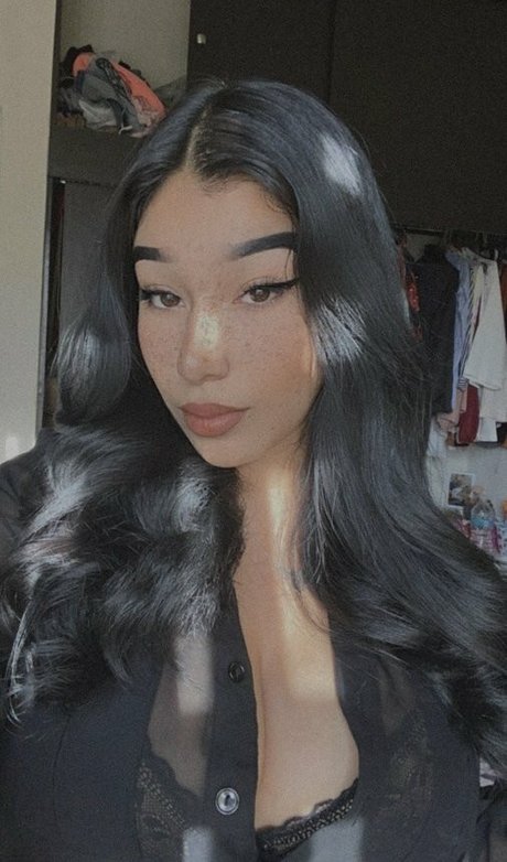 amywinos10 xxx model pic