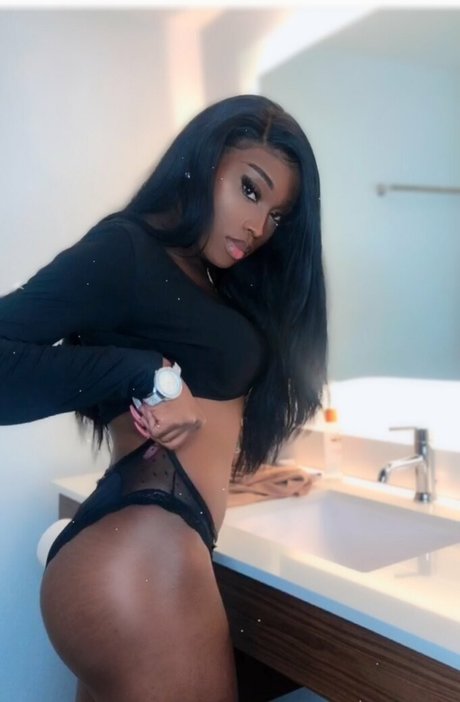 beach blowjob onlyfans hot sexy images