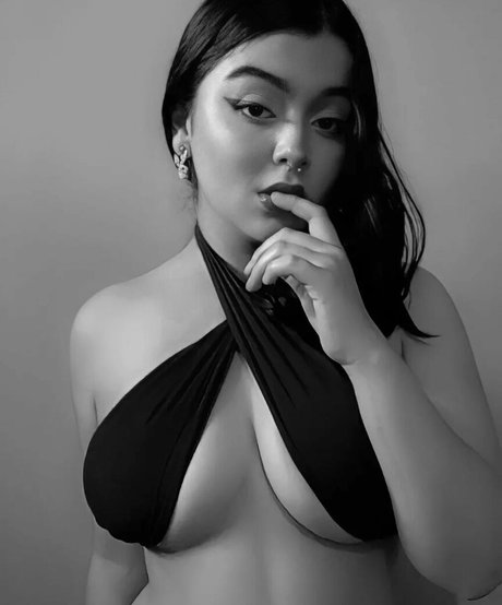 Alisson Sabineae xxx model gallery