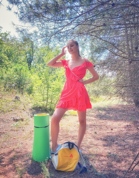 Elle Tan model naked gallery