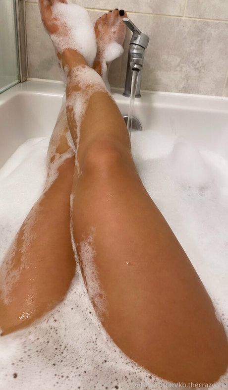 kb thecrazyone model nudes pics