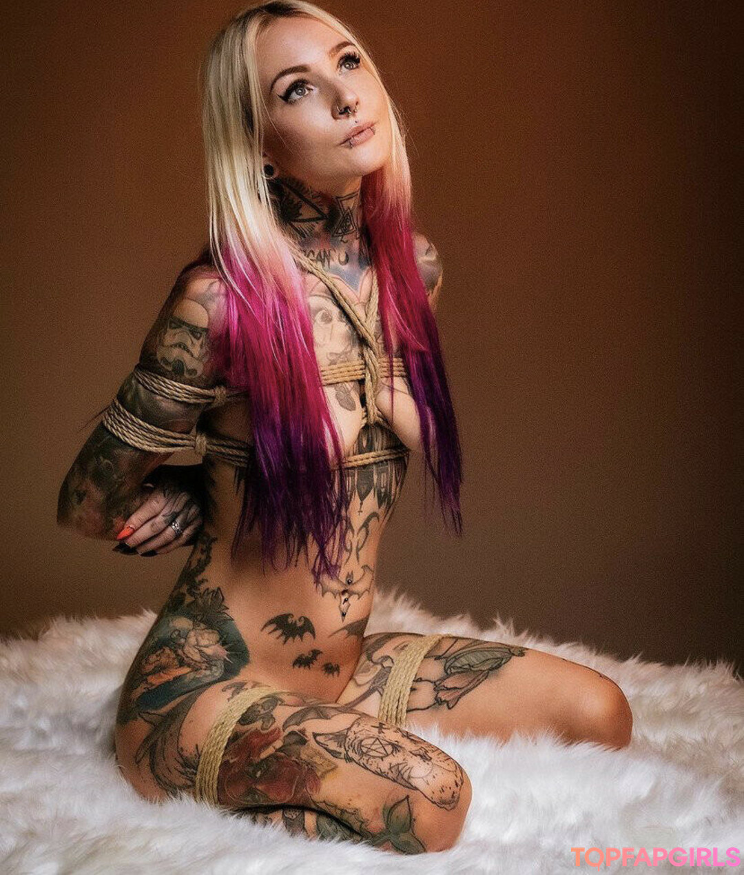 KristyVonKashyyyk adult model galleries