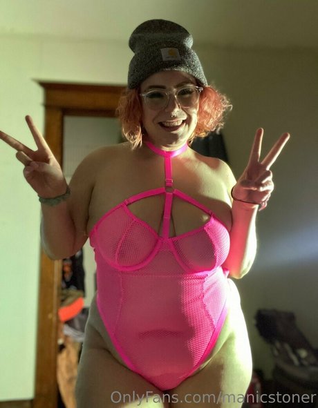 Manic Stoner pornstar xxx img