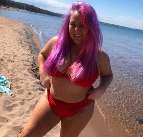 Manic Stoner model hot img