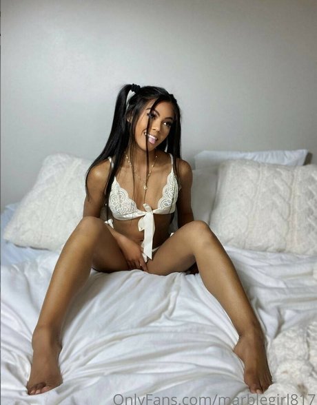 Marble Girl model nudes picture