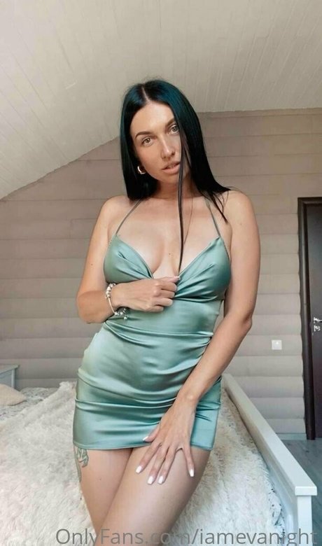 iamevanight model free images