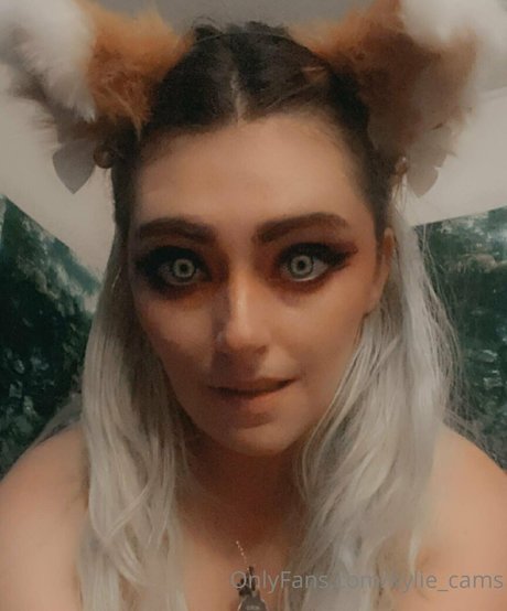 kylie cams exclusive actress photo