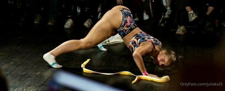 juliakul5 star adult galleries