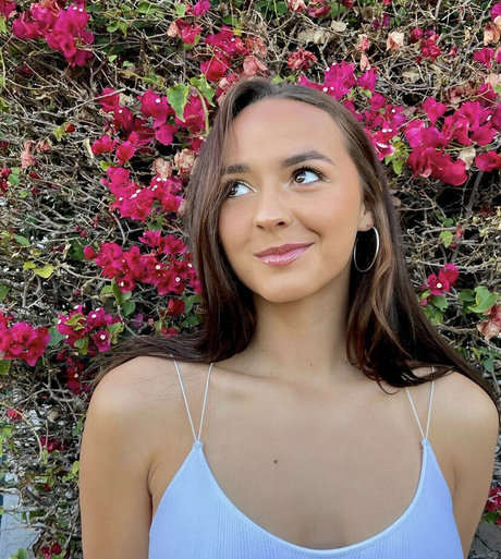 Calista Reyes sexy model img