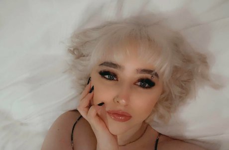 vladdrac__ exclusive model picture