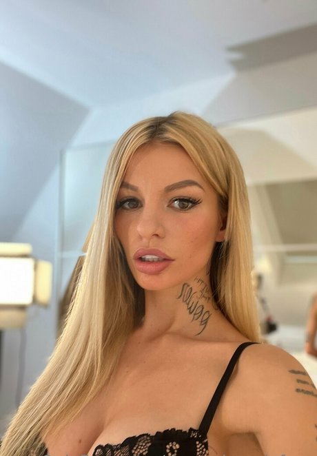 makeup artist onlyfans nice image