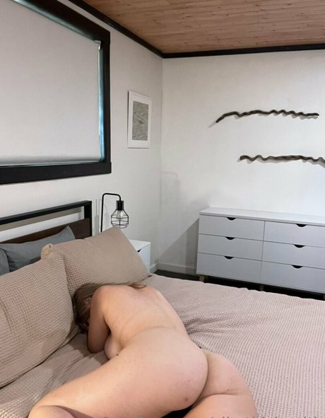 Slimthichealth pretty actress image