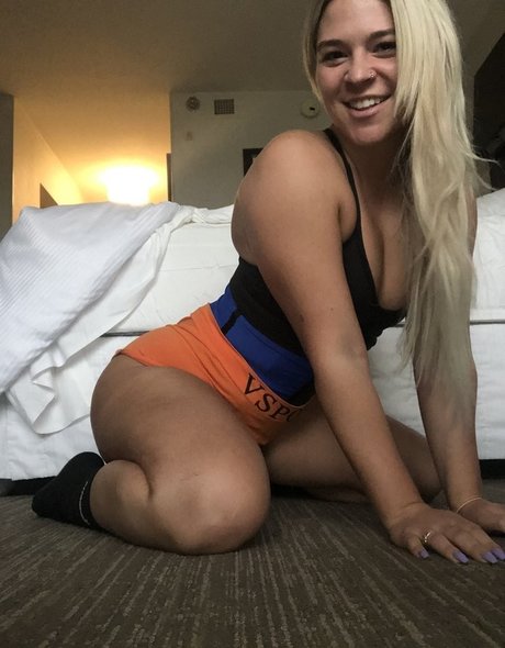 Rharrirhound model beautiful photos