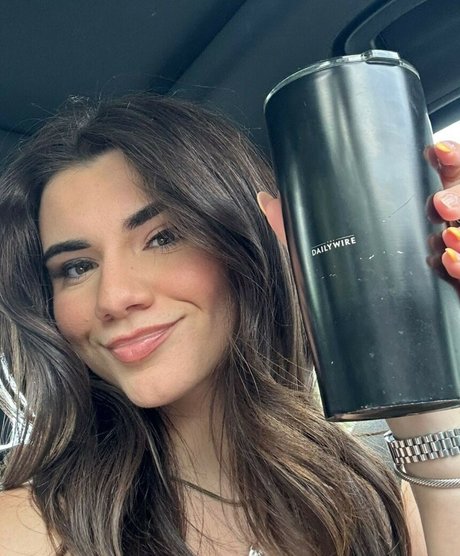 Brett Cooper star free pic