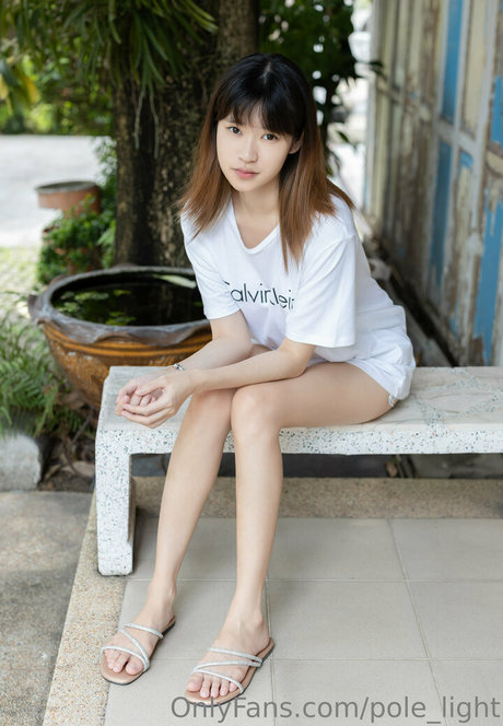 pole light erotic actress galleries