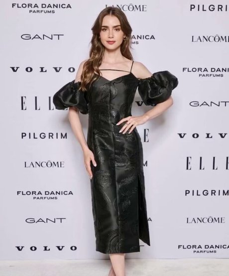 Lily Collins pretty star photos