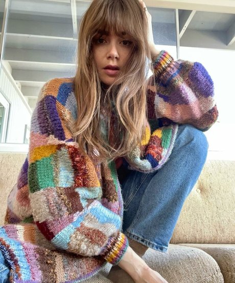 Lily Collins beautiful pornstar gallery