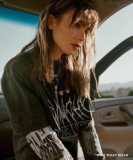 Lily Collins pornstar picture