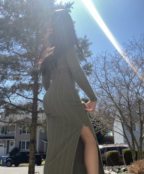 alyssaleaasmr pornstar pretty picture