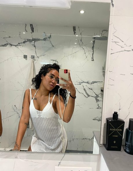 asian onlyfans beautiful image