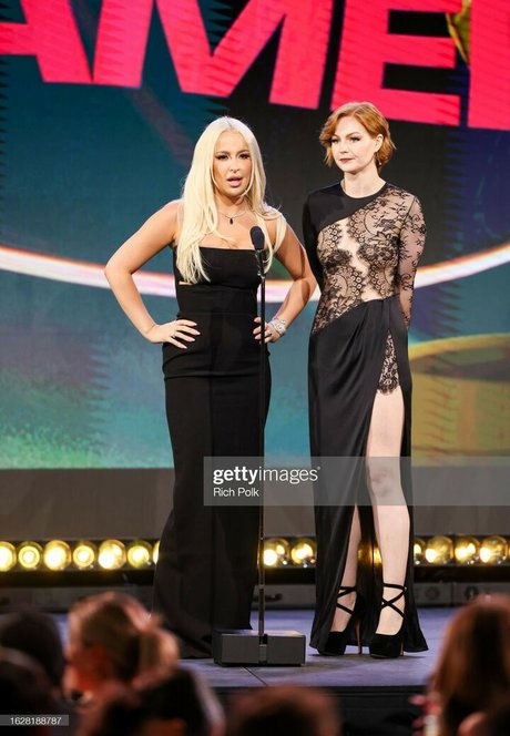 KallMeKris star free img