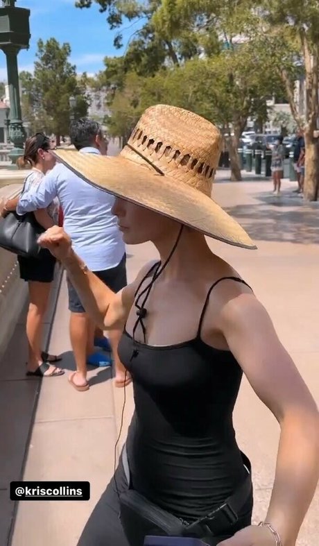 KallMeKris porn actress pictures