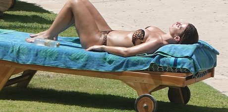 Coleen Rooney star erotic img