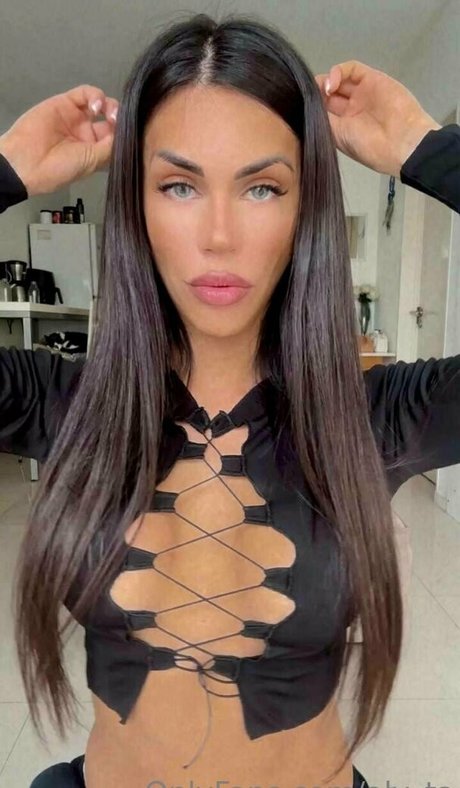 aly ts nice pornstar img