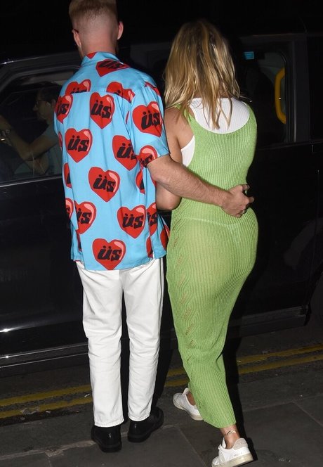 girl on girl onlyfans sexy nudes pictures