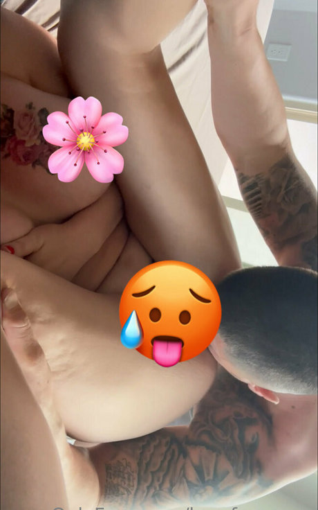 karafreepage star nudes archive