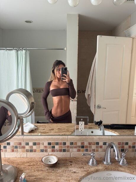 emiiixox pornstar best images