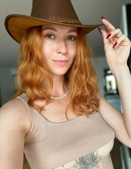 alicerocket nudes actress images