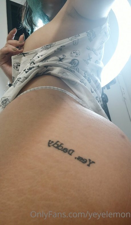 yeyelemon exclusive model pic