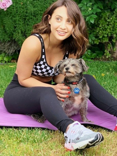 Francia Raisa star nude pic