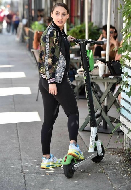 Francia Raisa model best photos