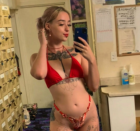 gloryhole onlyfans porno pictures