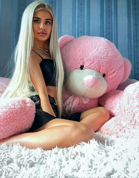 melissa vip art actress photos