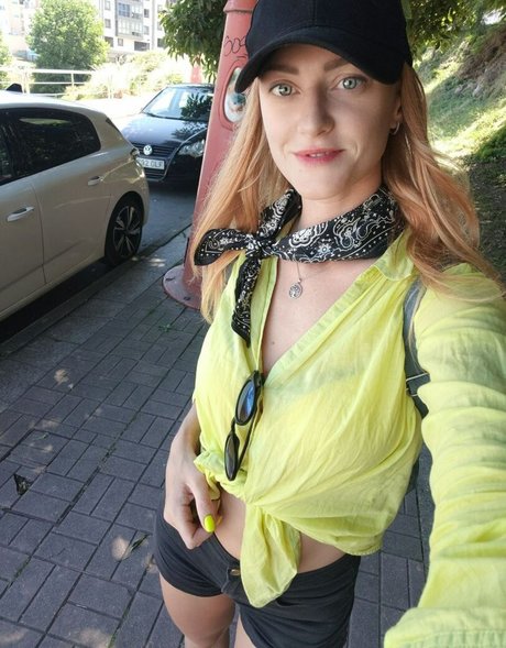 lelbloom xxx actress archive