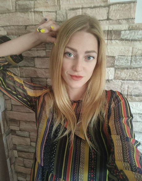 lelbloom sexy star photo