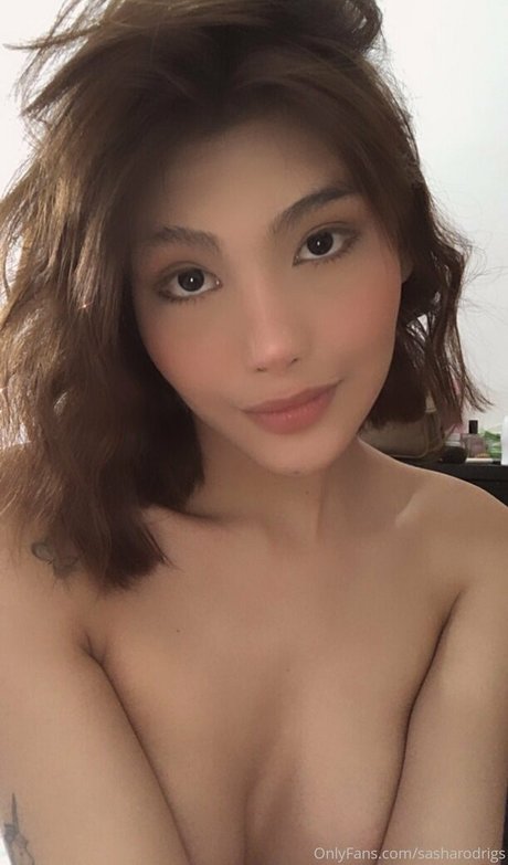 yumiiangel naked pornstar photo