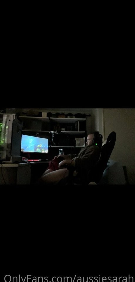 aussiesarah star hot pictures